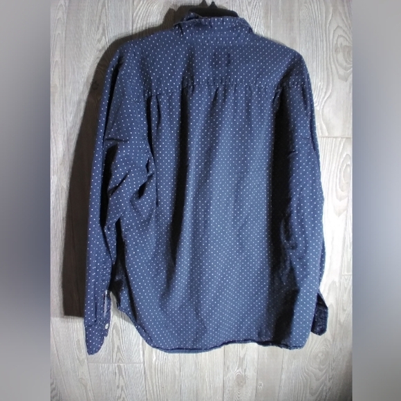 3/$15 American Eagle Outfitters classic fit mens button down shirt XL - Picture 2 of 8